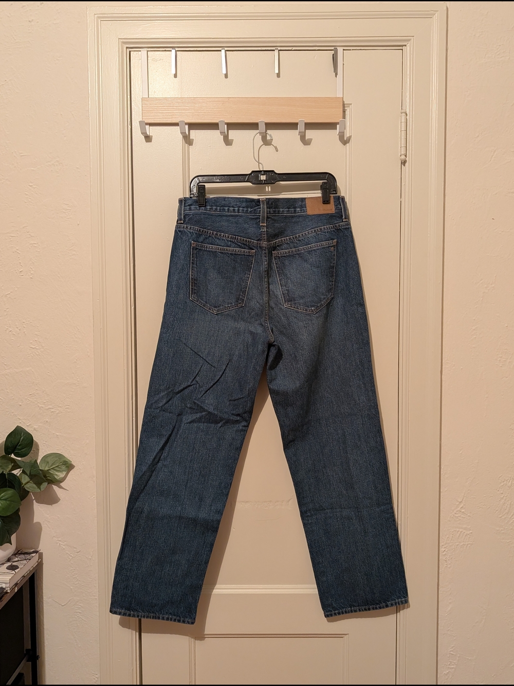 Madewell Low Slung Straight Leg Jeans In Size 29 - Picture 8 of 10